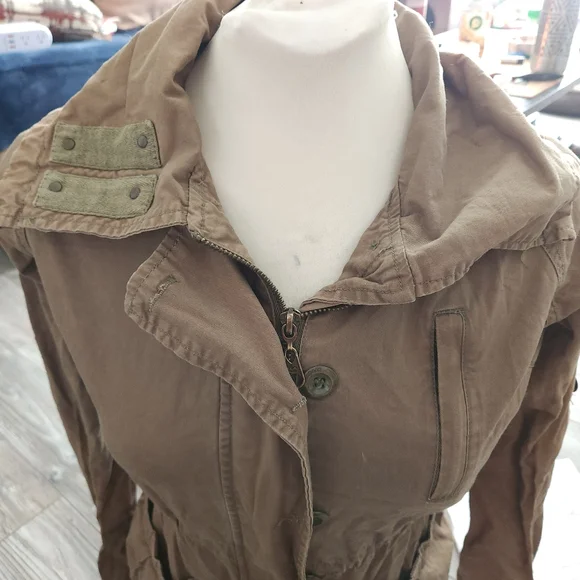 Billabong jacket - Picture 2 of 5